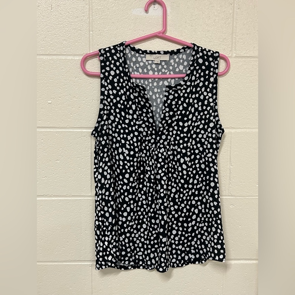 78. LOFT Sleeveless Black and White Blouse